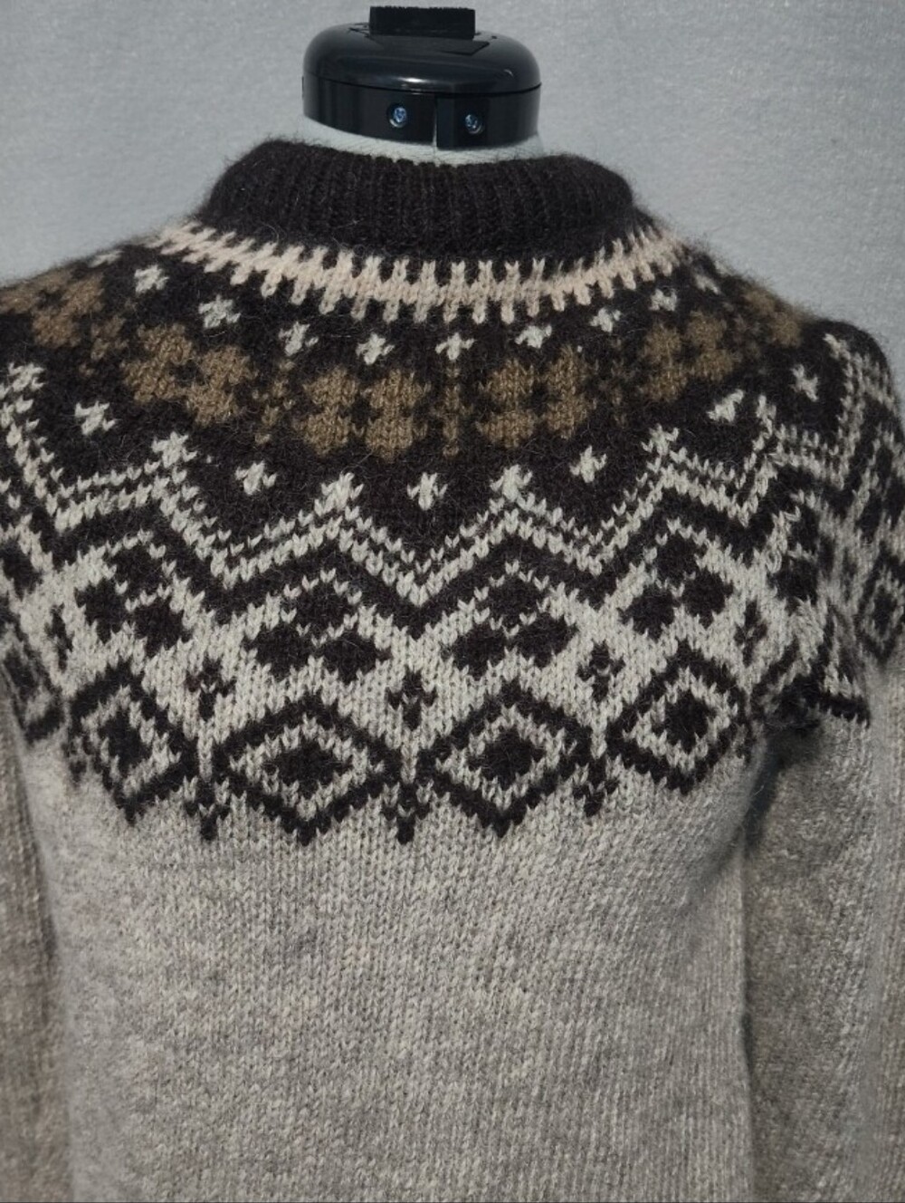Vintage 1983 Woolrich Fair Isle Sweater Small 100% Wool British Hong Kong Nordic